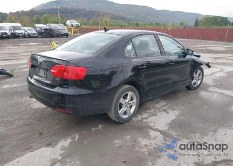 2011 Volkswagen Jetta 2.0L Tdi из США, поврежденный, VIN 3VW3L7AJ0BM067182